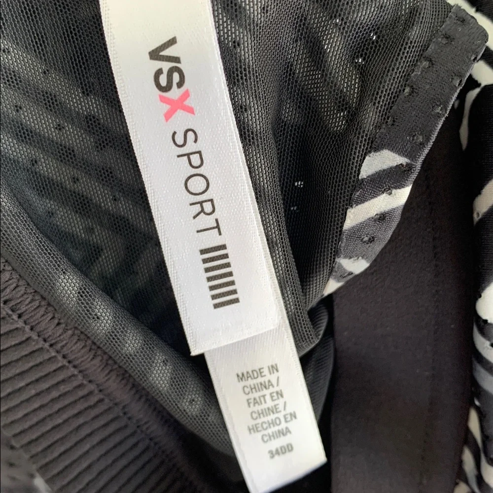 VSX sport Chevron Black and Neon Pink lightweight Sports Bra izec34DD